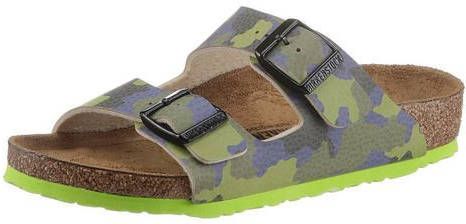 Birkenstock Slippers Arizona Kids desert soil camo met twee verstelbare gespriempjes