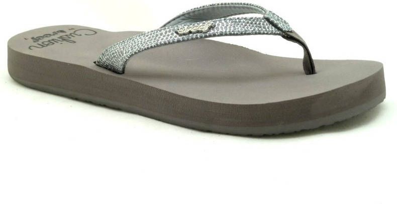 Reef Star cushion sassy